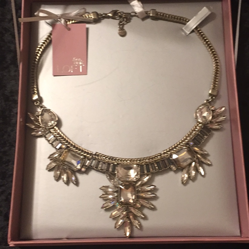 🌟NWT🌟 LOFT Crystal Statement Necklace
